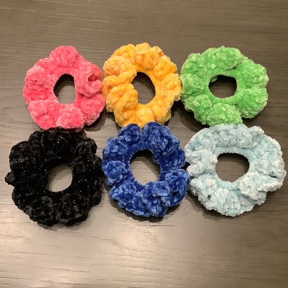Hand Crafted Accessories - Available Scrunchie colors! Juicy Couture Velvet Yarn Scrunchies Price For 1